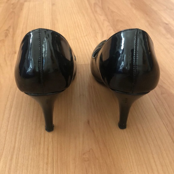 Black Steve Madden pumps - Picture 4 of 7